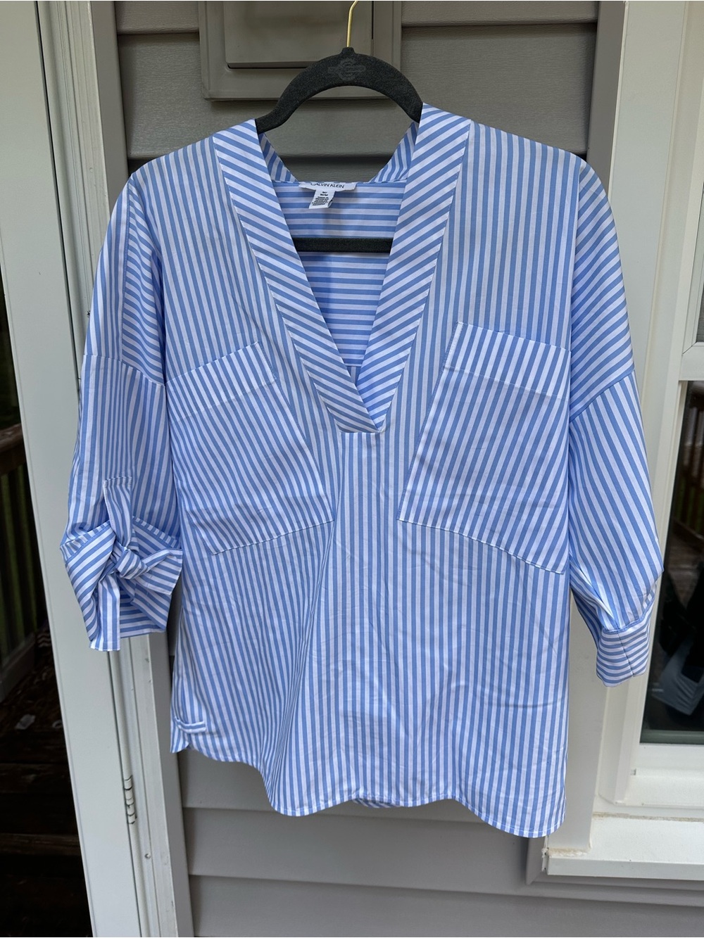 Calvin Klein Blue & White Striped Roll-Tab Popover Blouse Size Medium
